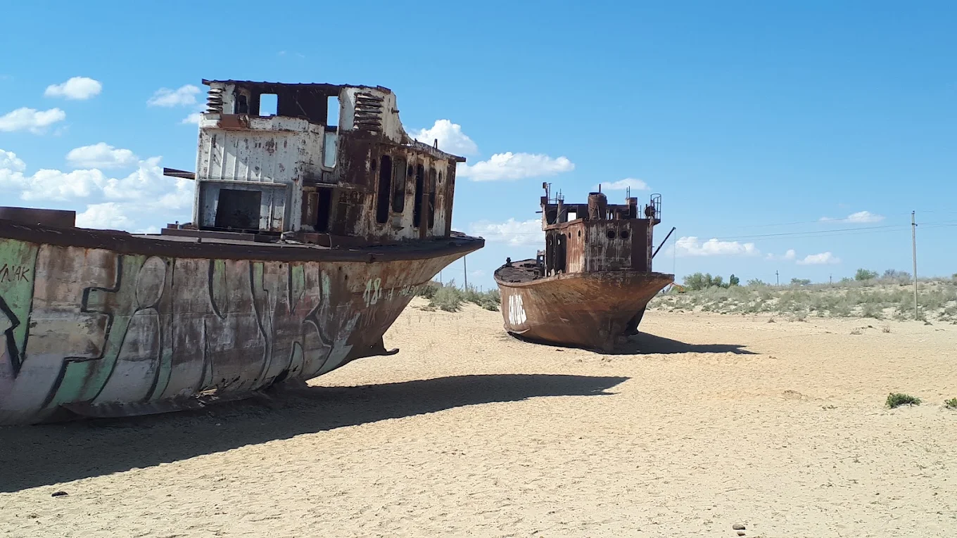 Khiva to Aral Sea: 2-Day Muynak & Ustyurt Adventure - slide 3